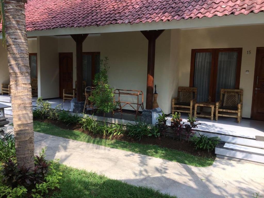 Astina 2* Lovina (Bali)