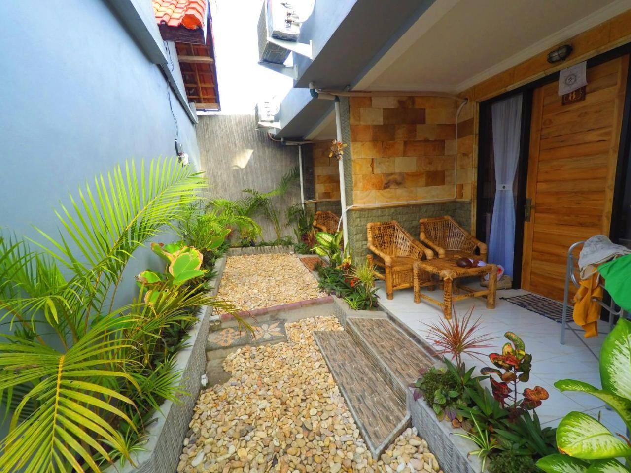 Tropical Garden Wisma tamu Batununggul