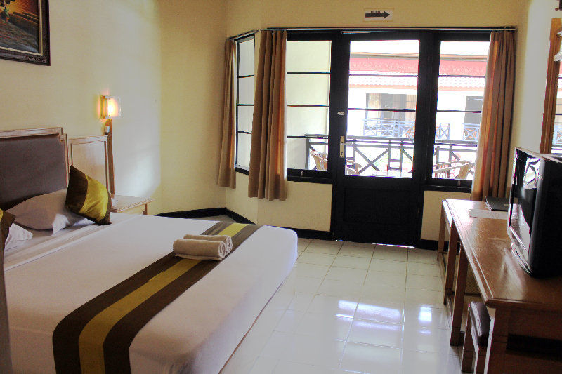 Hotel The Flora Kuta Bali