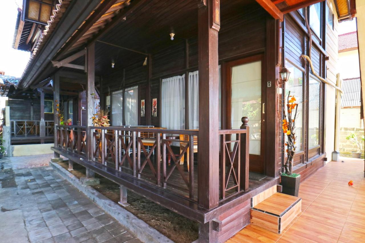 The Huts Guest house