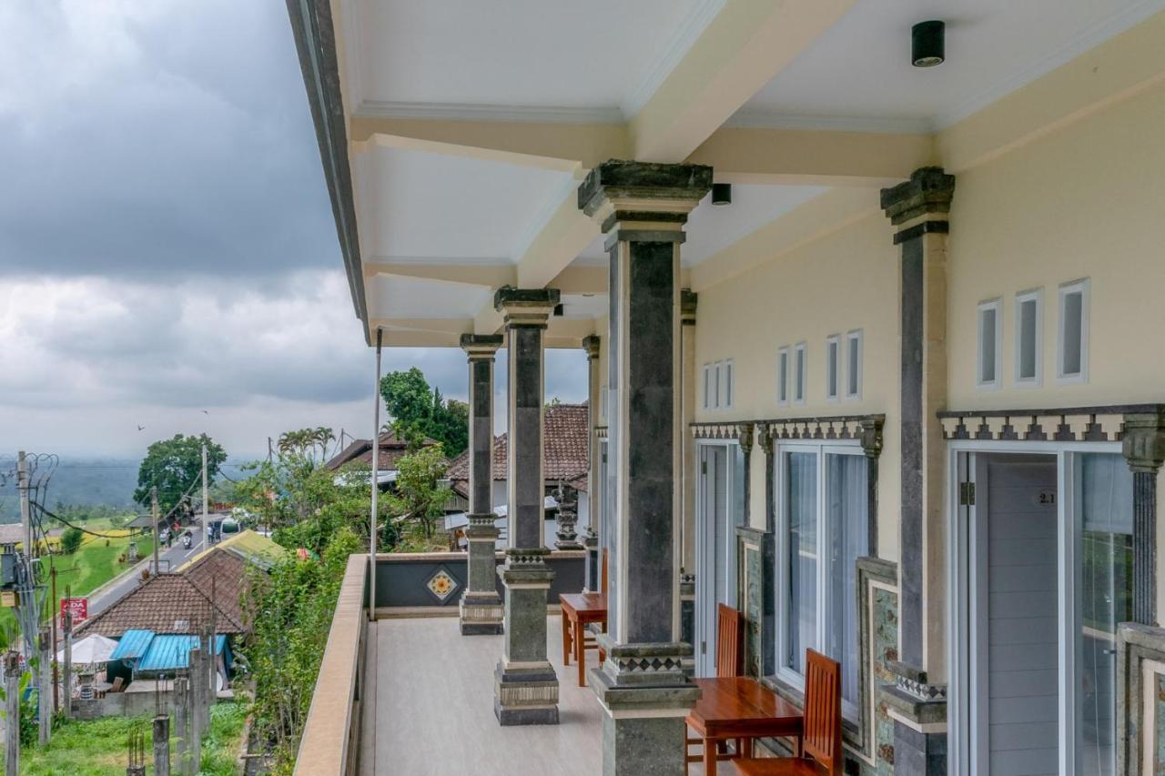 Adhi Jaya Guest house 2*