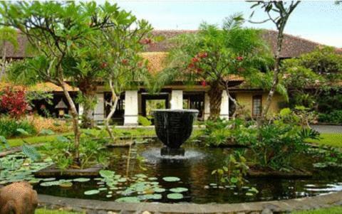 Santika Premiere Beach