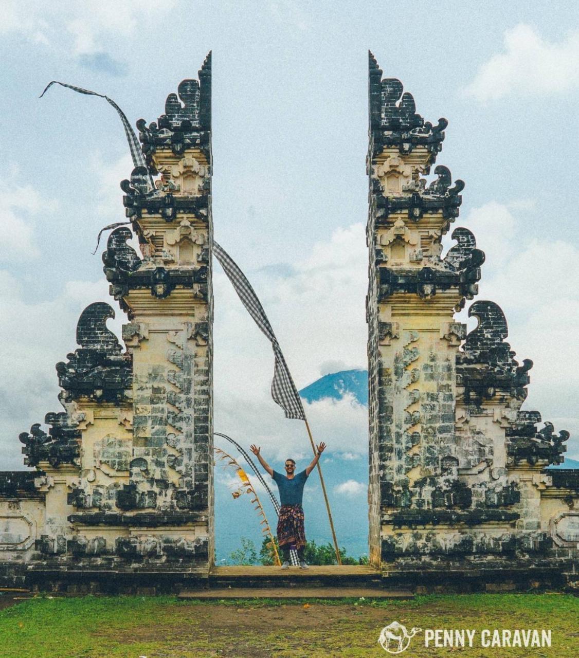Cantik Lovina (Bali)