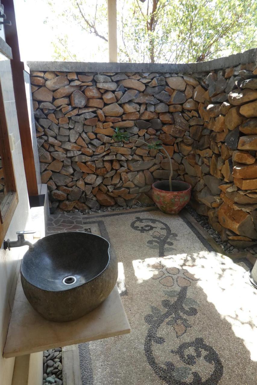 Wawa-wewe Rock Guest house