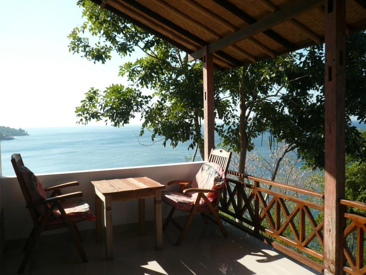 Wawa-wewe Rock Guest house Amed (Bali)