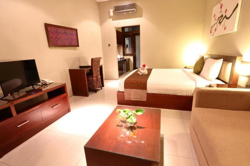 Argya Santi Hotel 3*