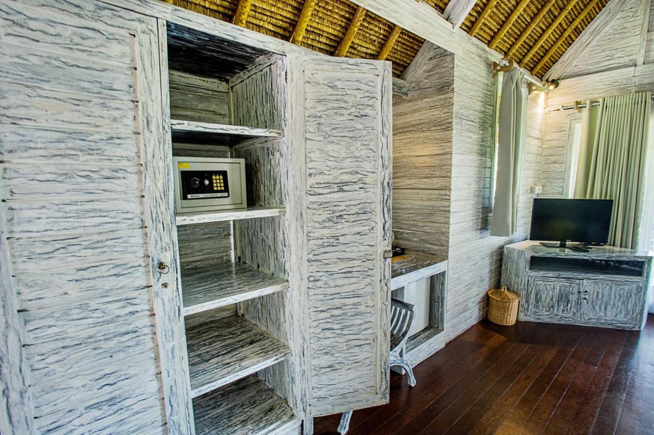 Bay Shore Huts 4*