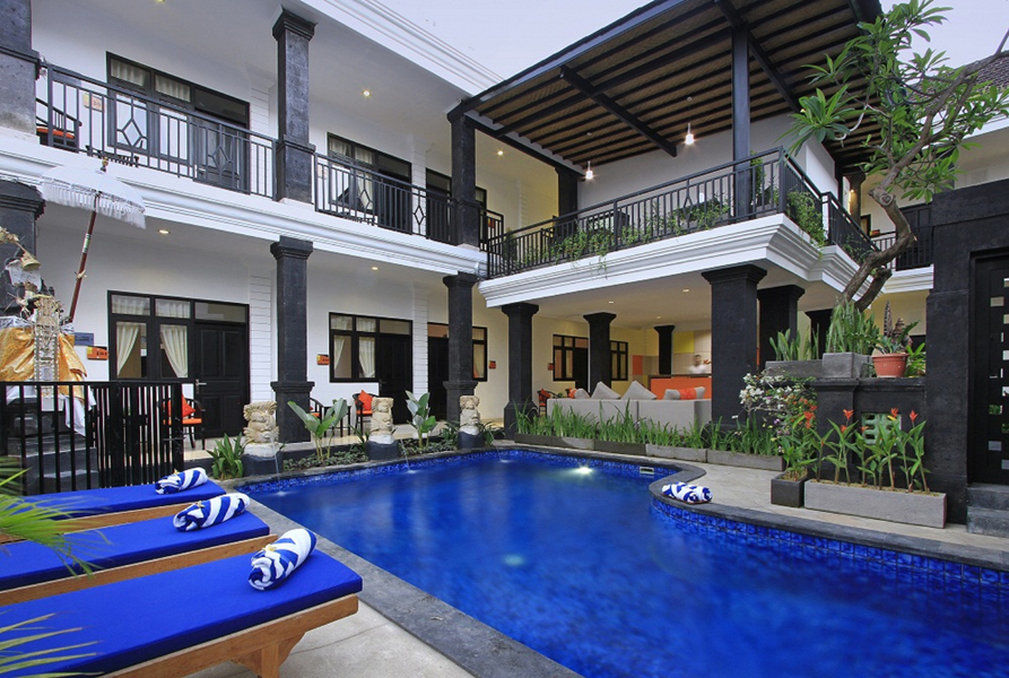Kubu Anyar Hotel 3*
