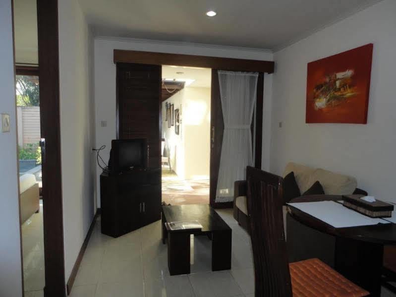 Sekuta Aparthotel 3*