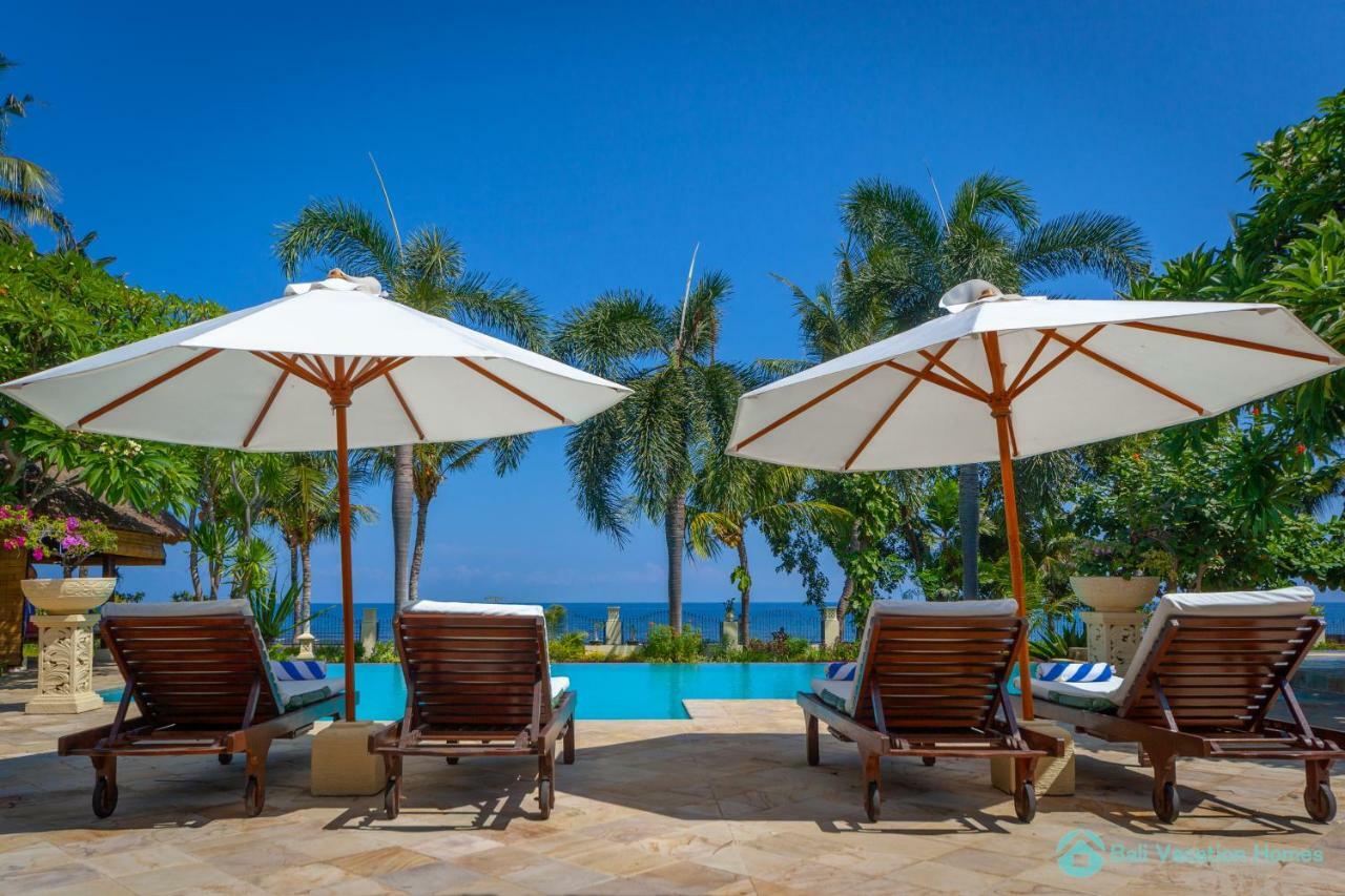Segara Murti - Stylish Beachfront Villa! Villa
