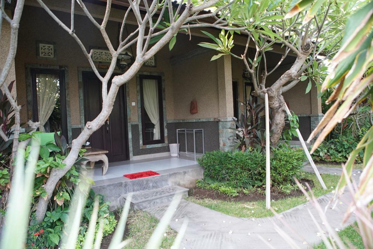 Oma In Bali *