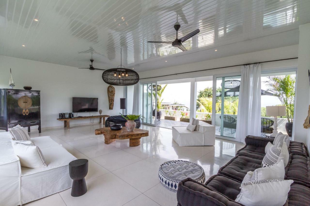Kusuma - Luxury Sea View 5 Bedroom Close To Savaya Uluwatu (Bali)