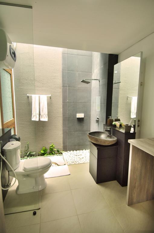 Hotel D'lima & 3*