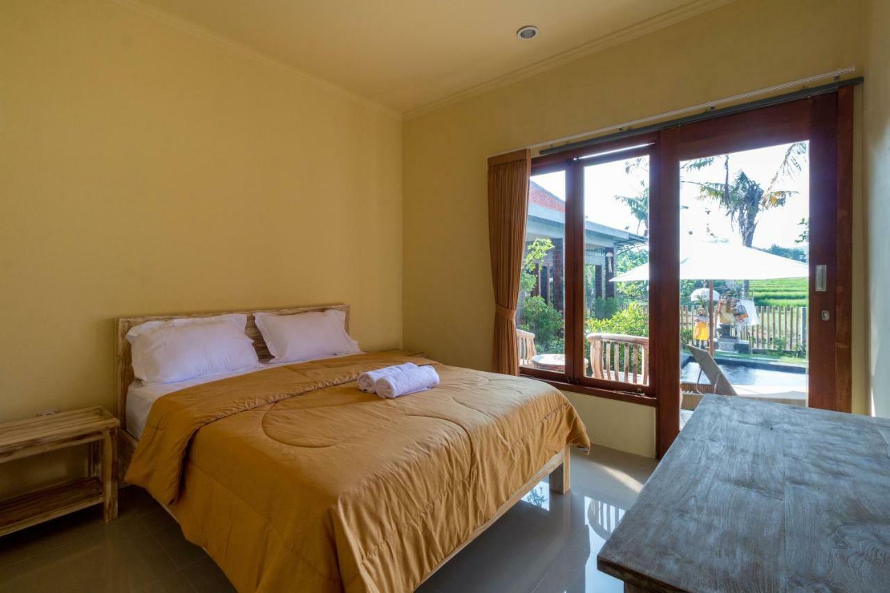 Dicky 2 Batu Bolong Guest house