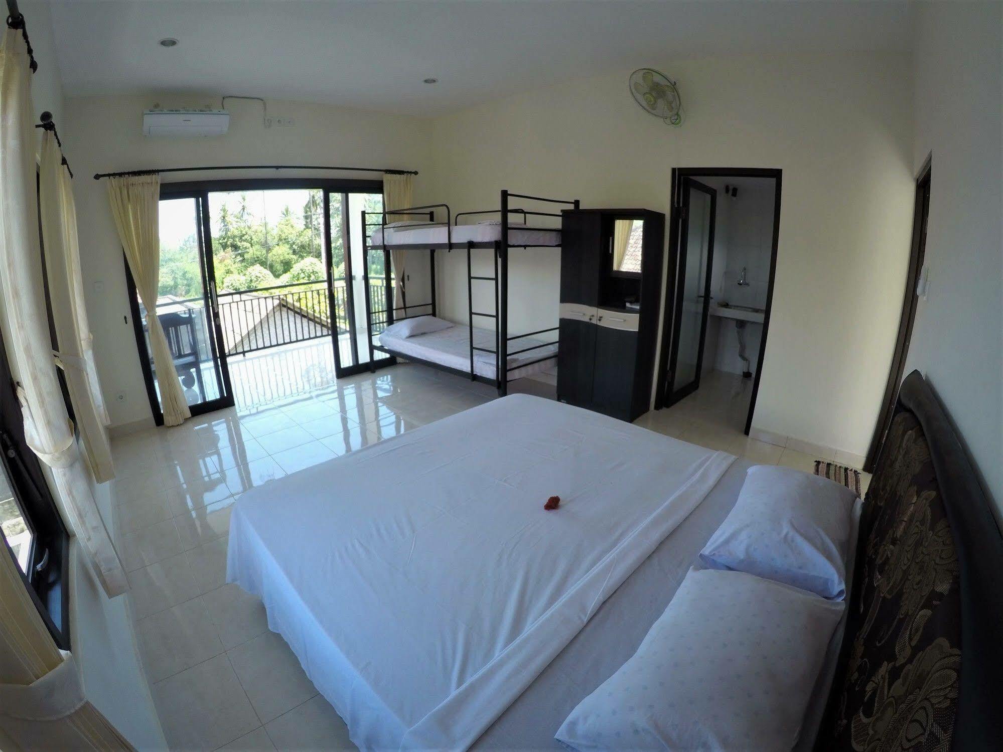 Hostel Bali Fab Dive Center Amed (Bali)