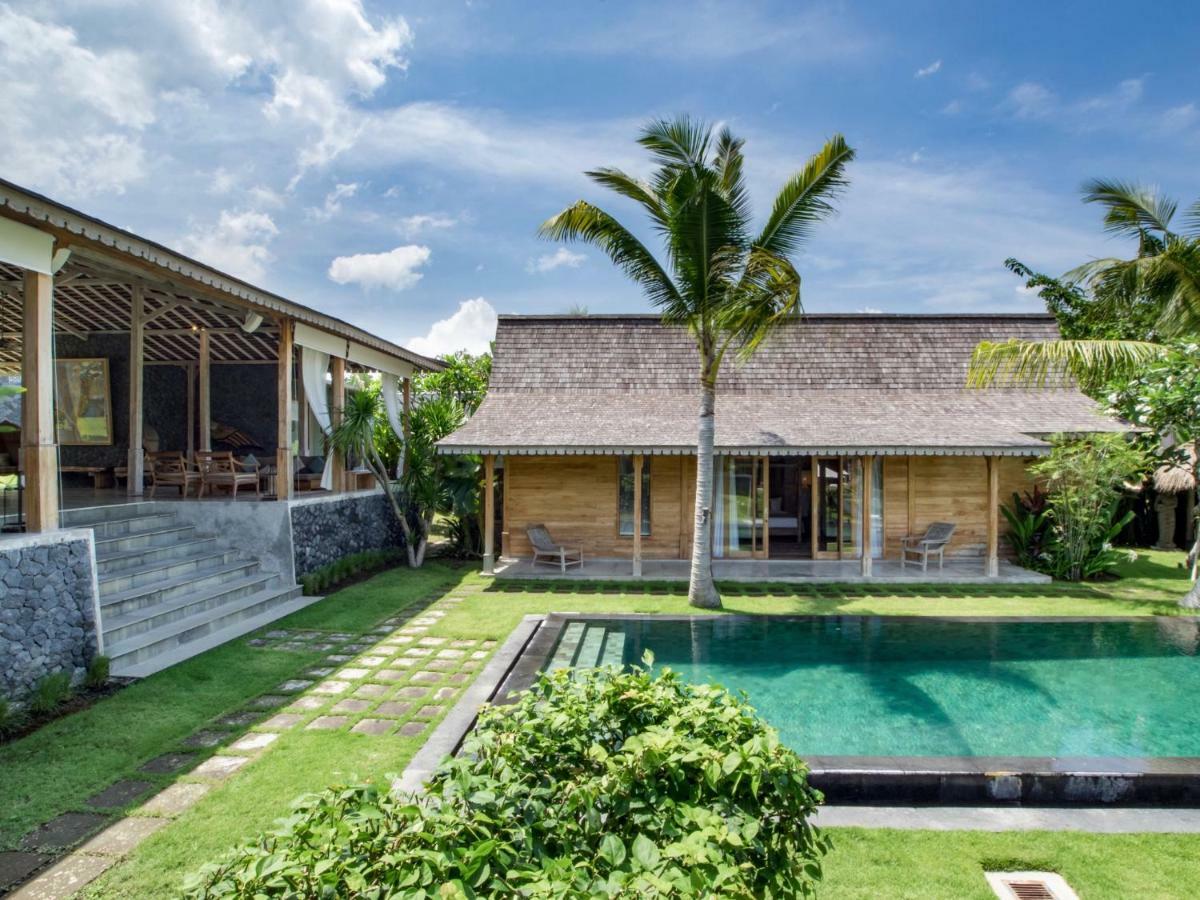 Mannao Estate By Finder *