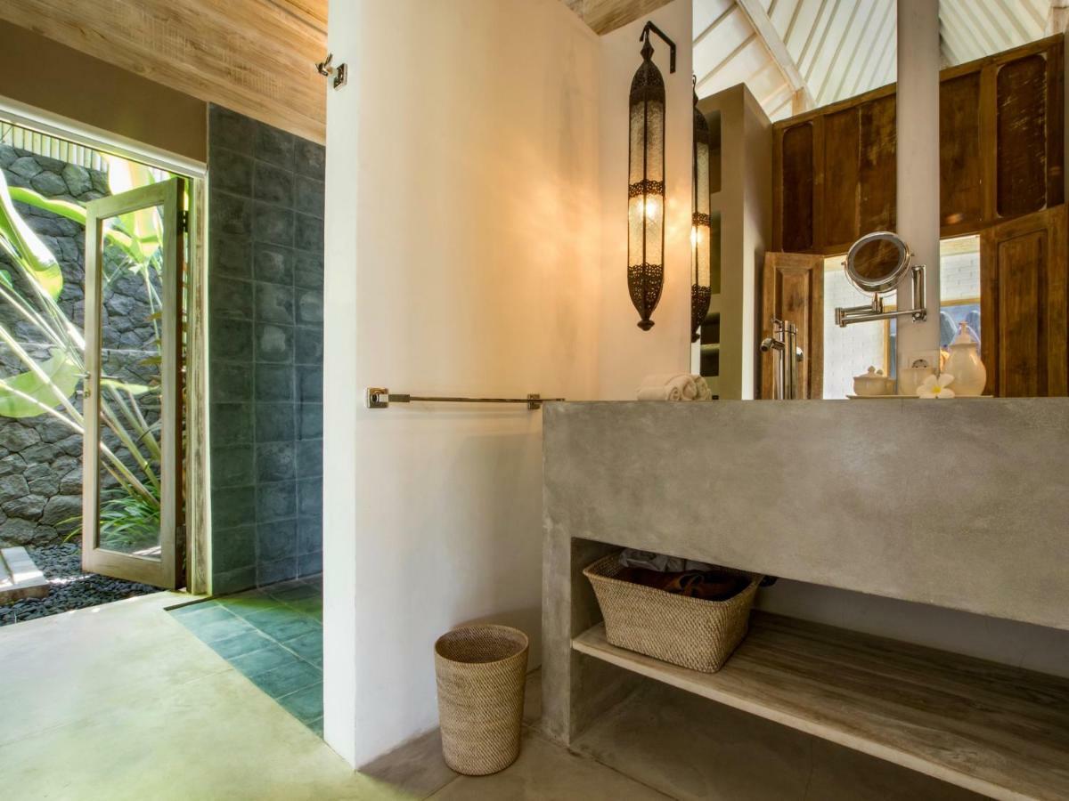 Mannao Estate By Finder *