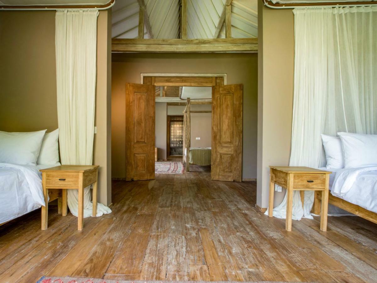 Villa Mannao Estate By Finder