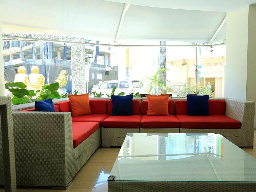 Hotel Reddoorz @ Istana Kuta Galeria