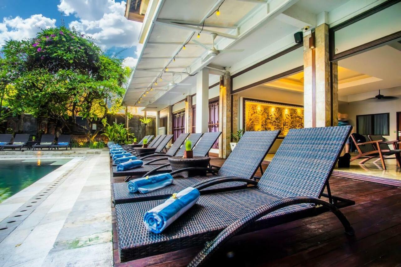 Kuta One Party Hotel 3*