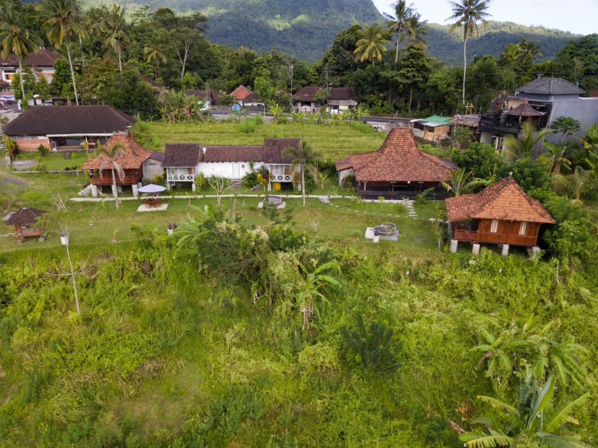 Kubu Taru Guest house 2*