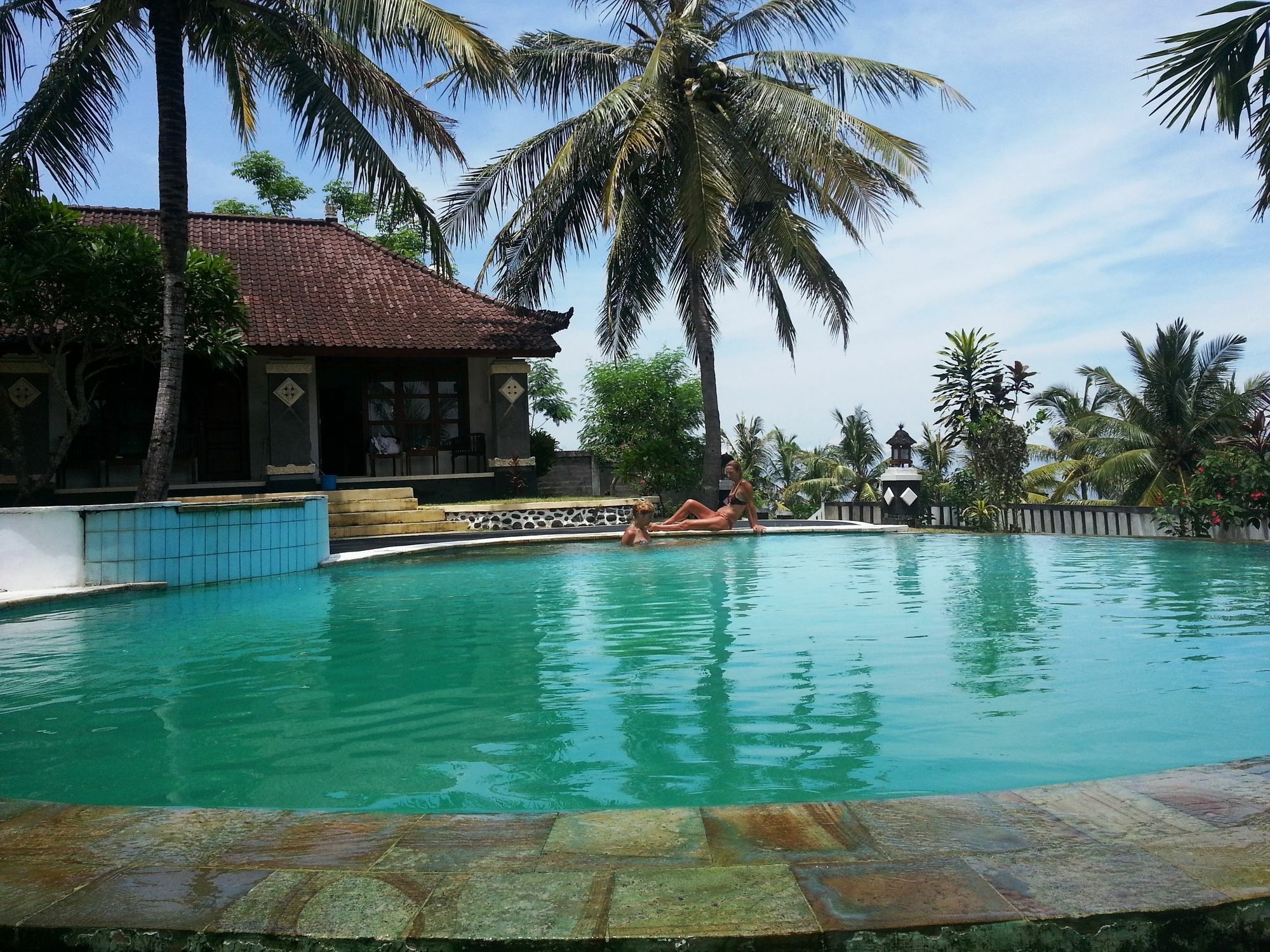 Bali Sunset Hotel 3*