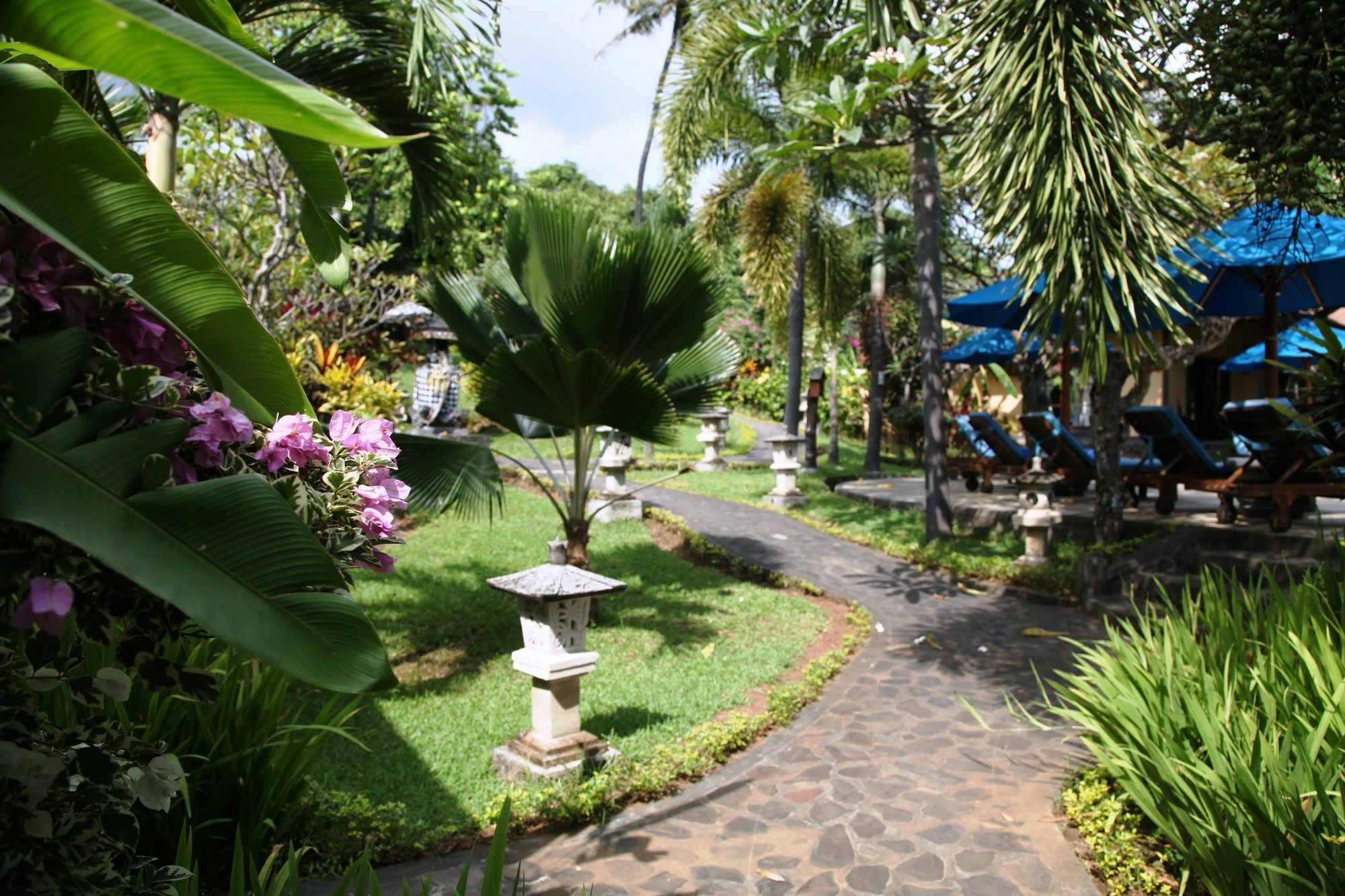 Puri Mangga Sea View And Resort