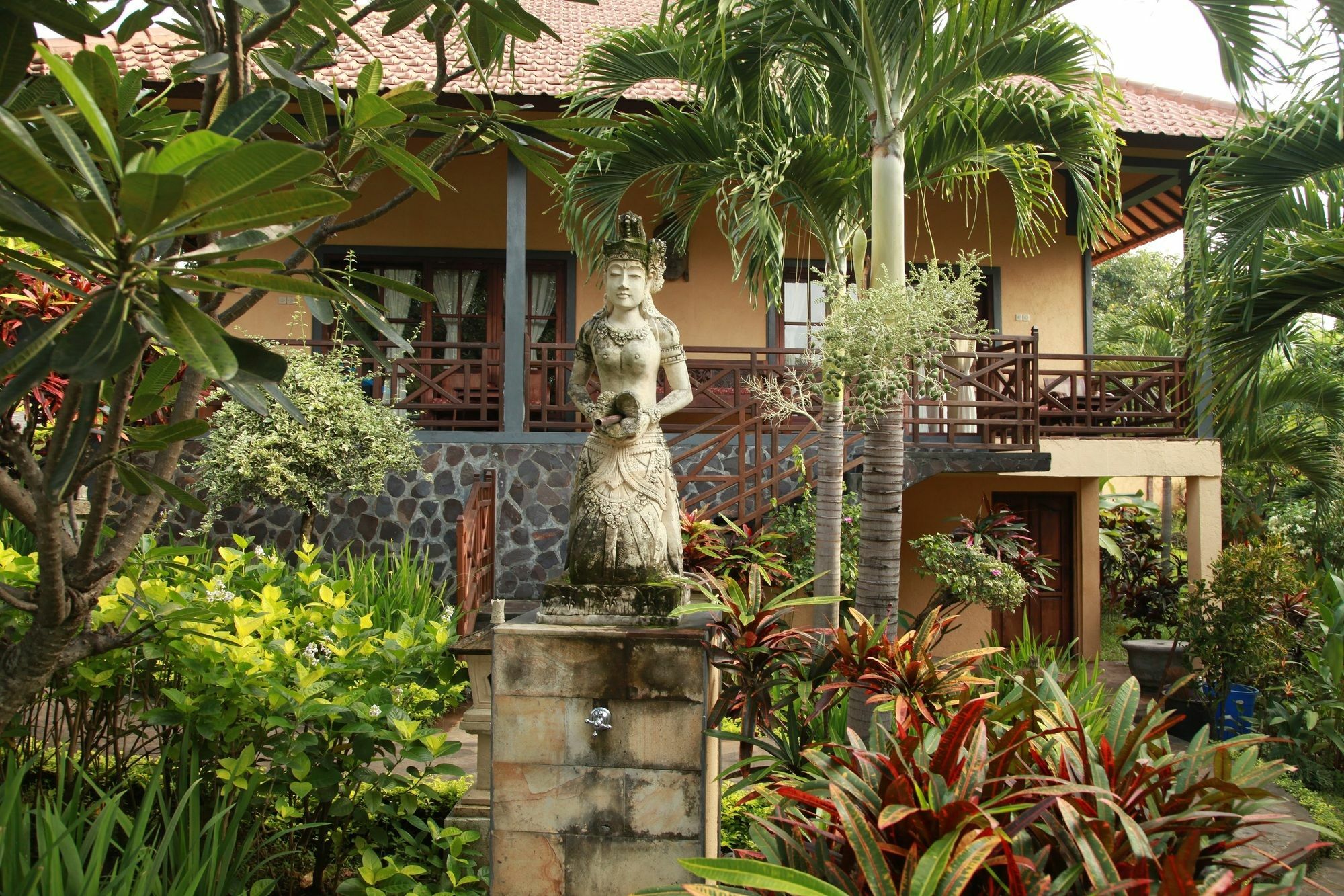 Resort Puri Mangga Sea View And 4*