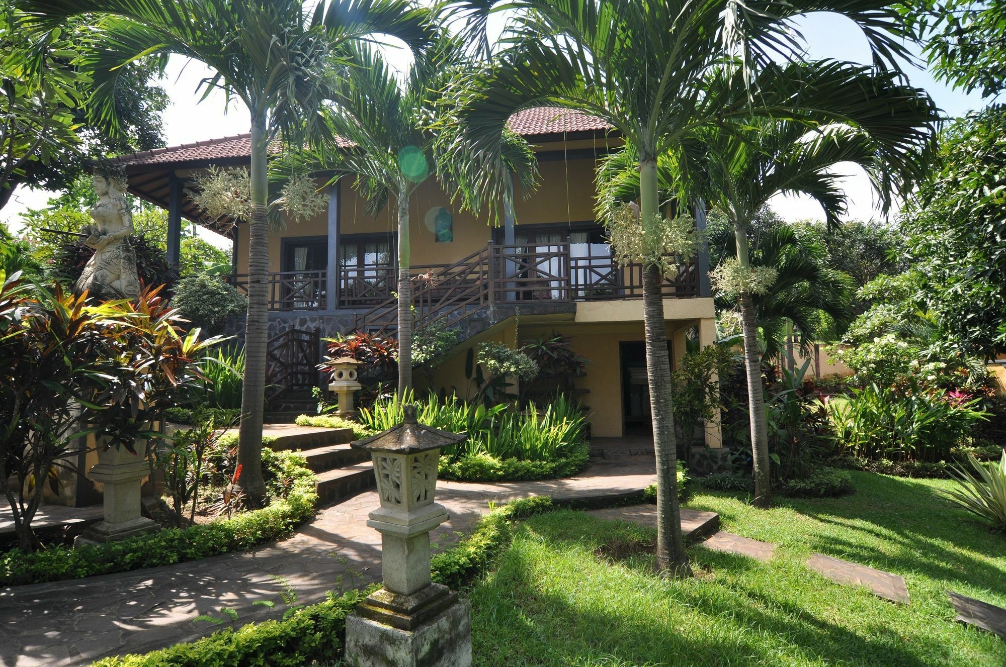 Puri Mangga Sea View And Resort