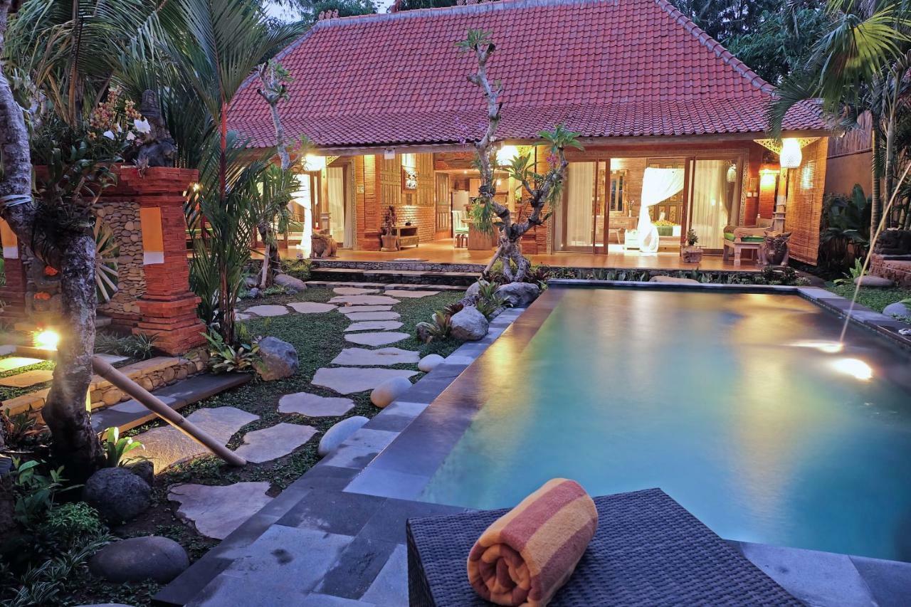 Honeymoon Villa *