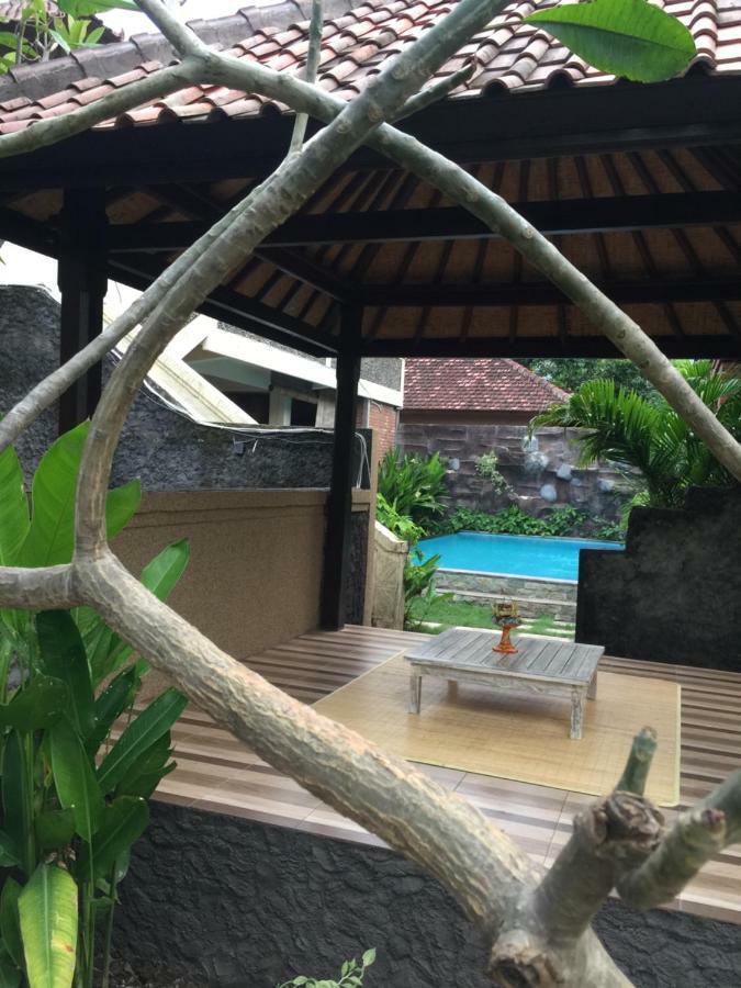 Oma In Bali
