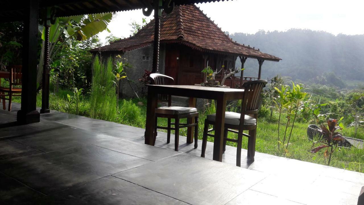 Kubu Taru Guest house