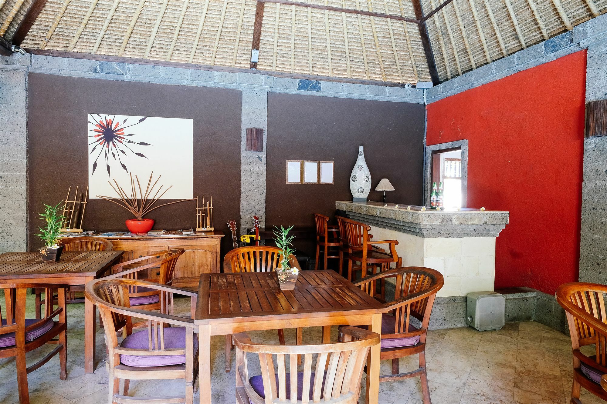 Ellies Guest house 2*