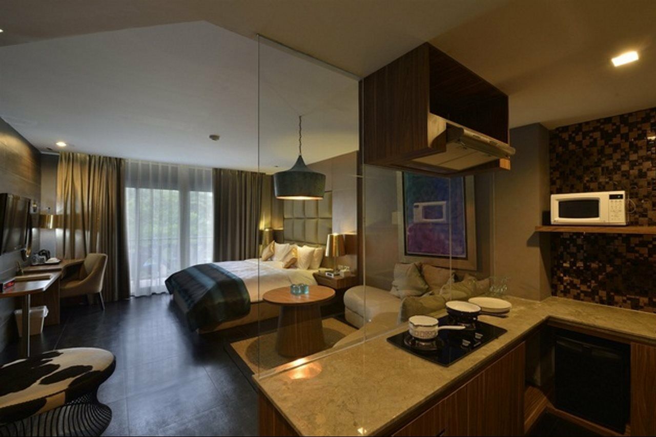 Hotel Amaroossa Bali 4*