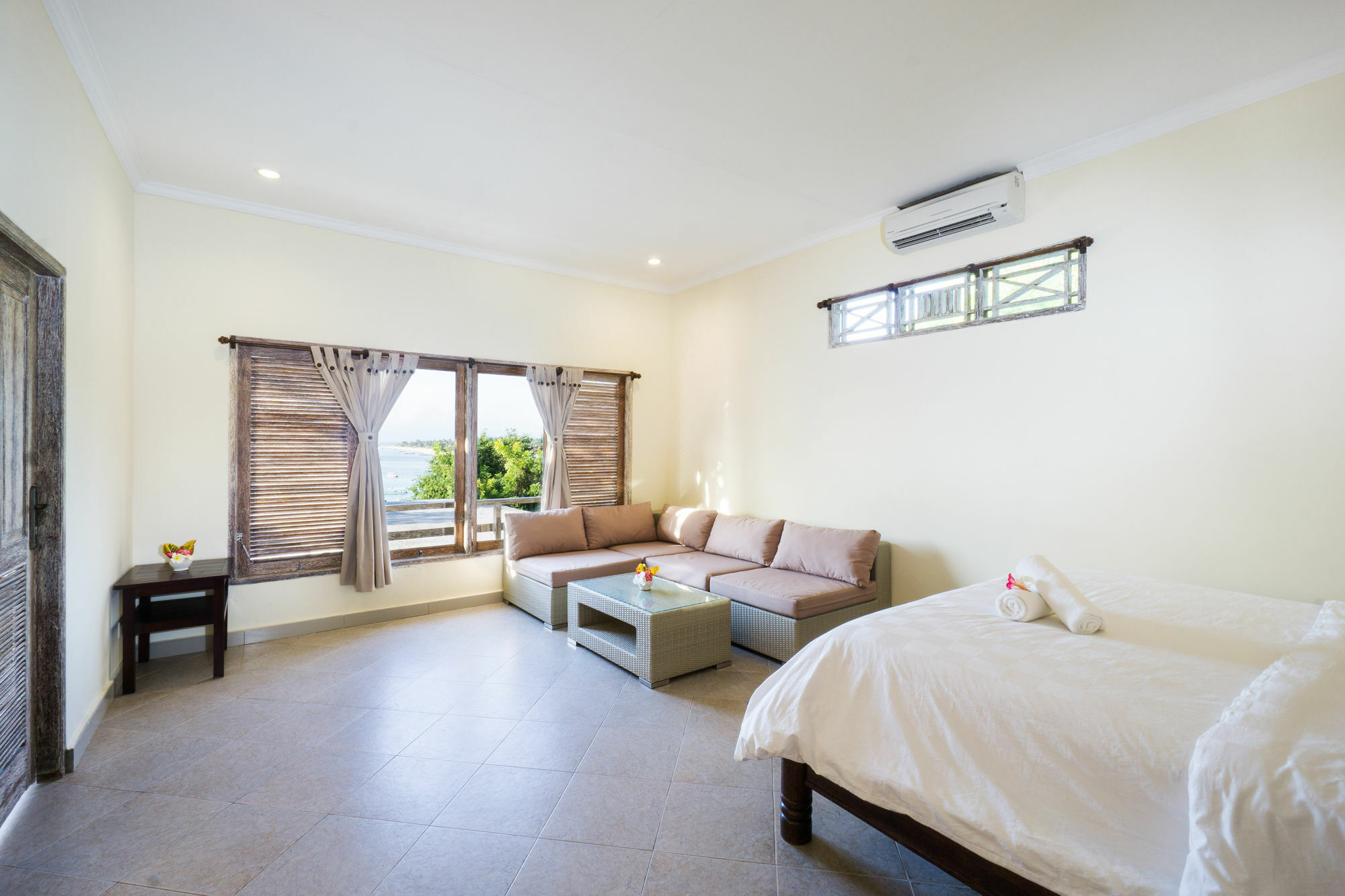Ware Ware Surf Nusa Lembongan (Bali)