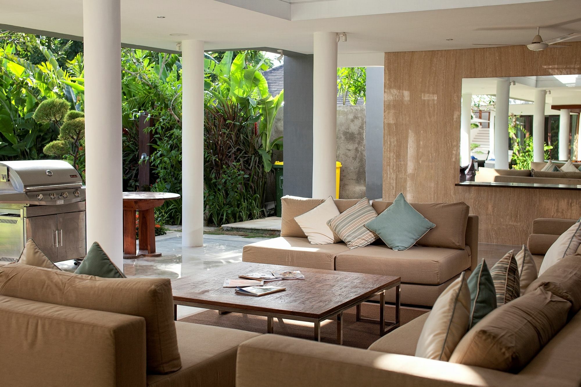 Cassamia Bali - Spacious Luxury 5 Bedroom Villa * Jimbaran (Bali)