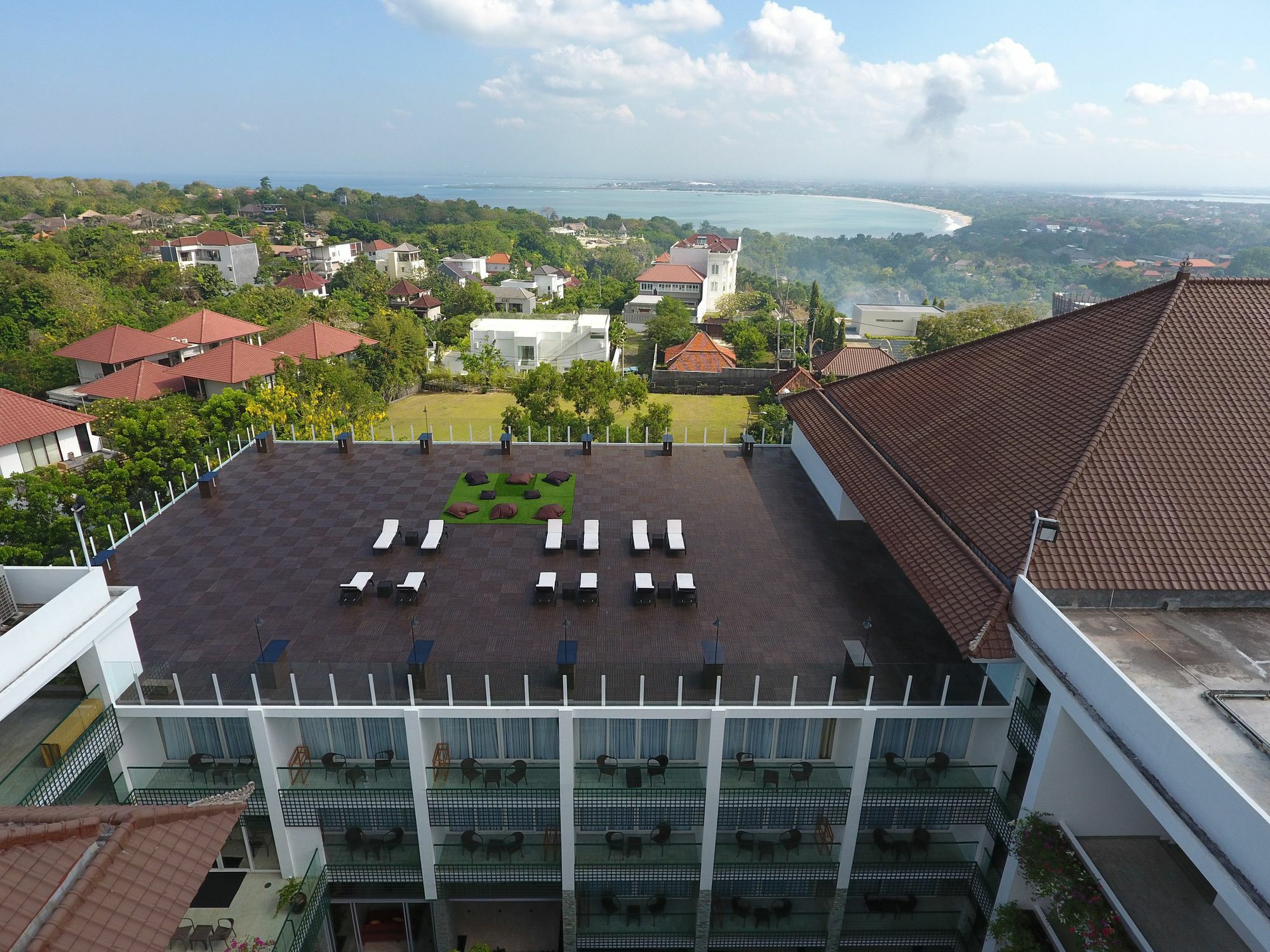 Aparthotel The Sintesa 5*
