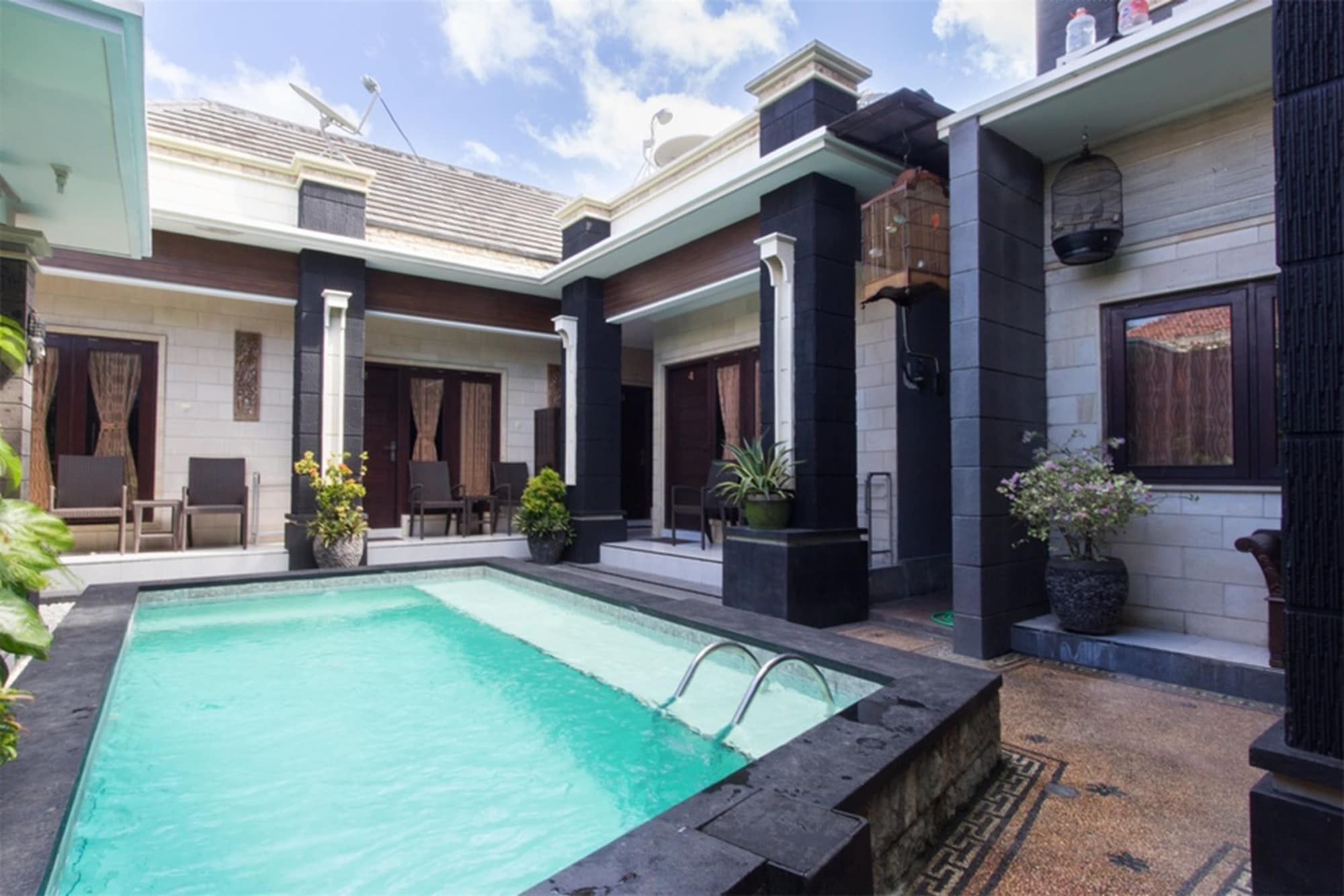 Denays House Guest house 3*