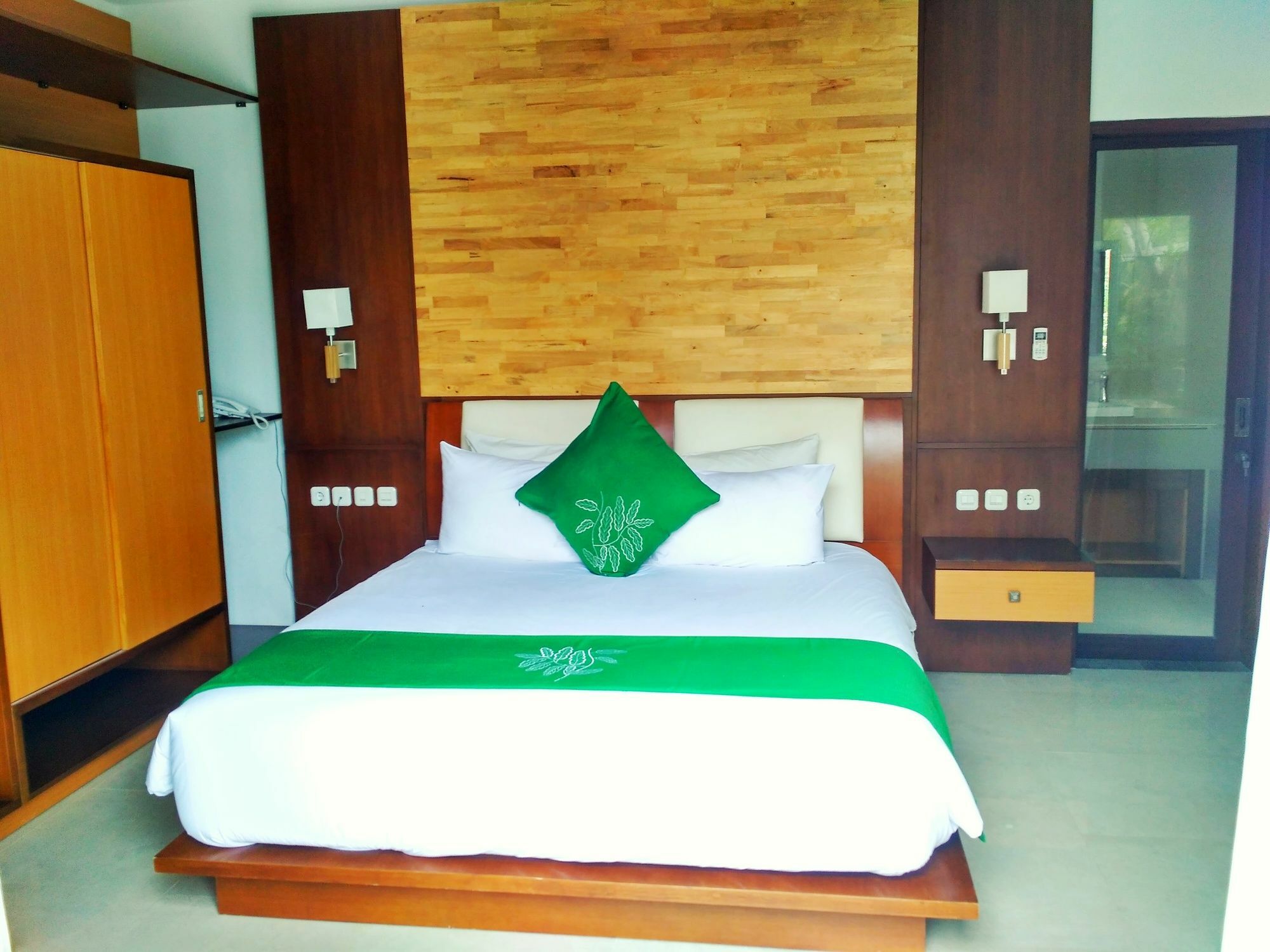 Amelle & Residences Holiday park 4*
