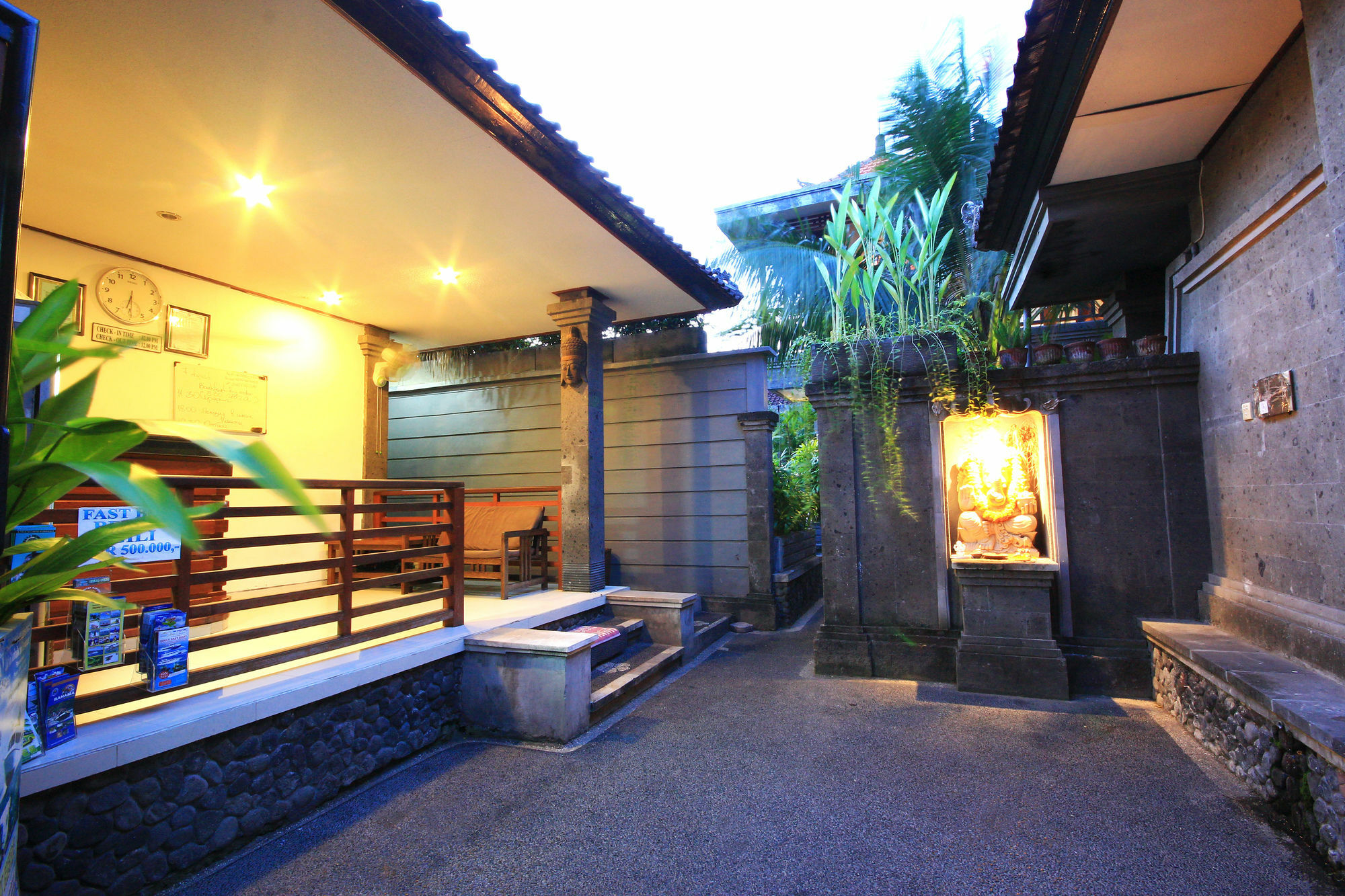 Letos Kubu Homestay Homestay