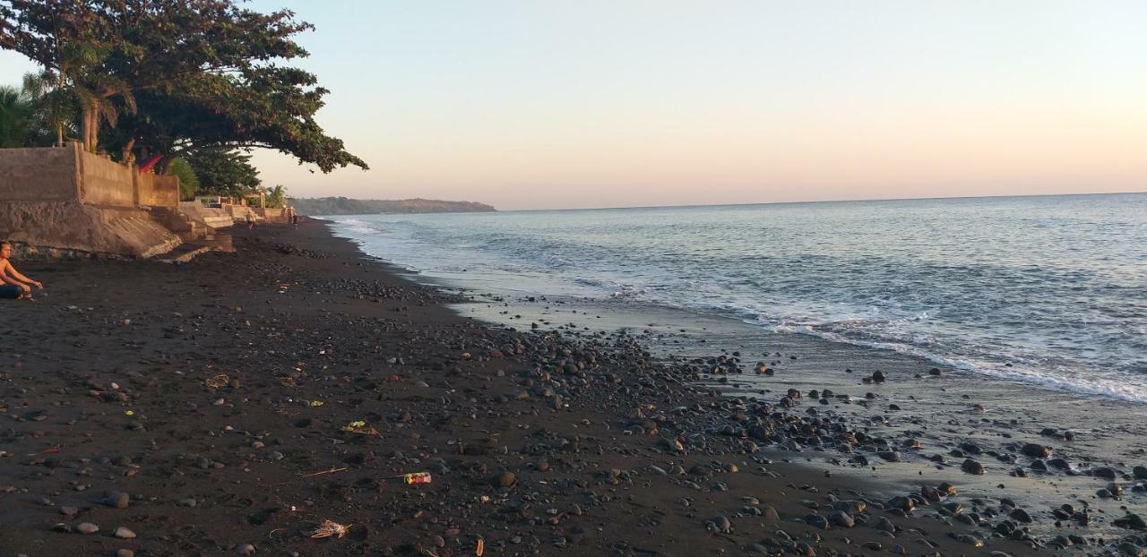 Adore * Amed (Bali)