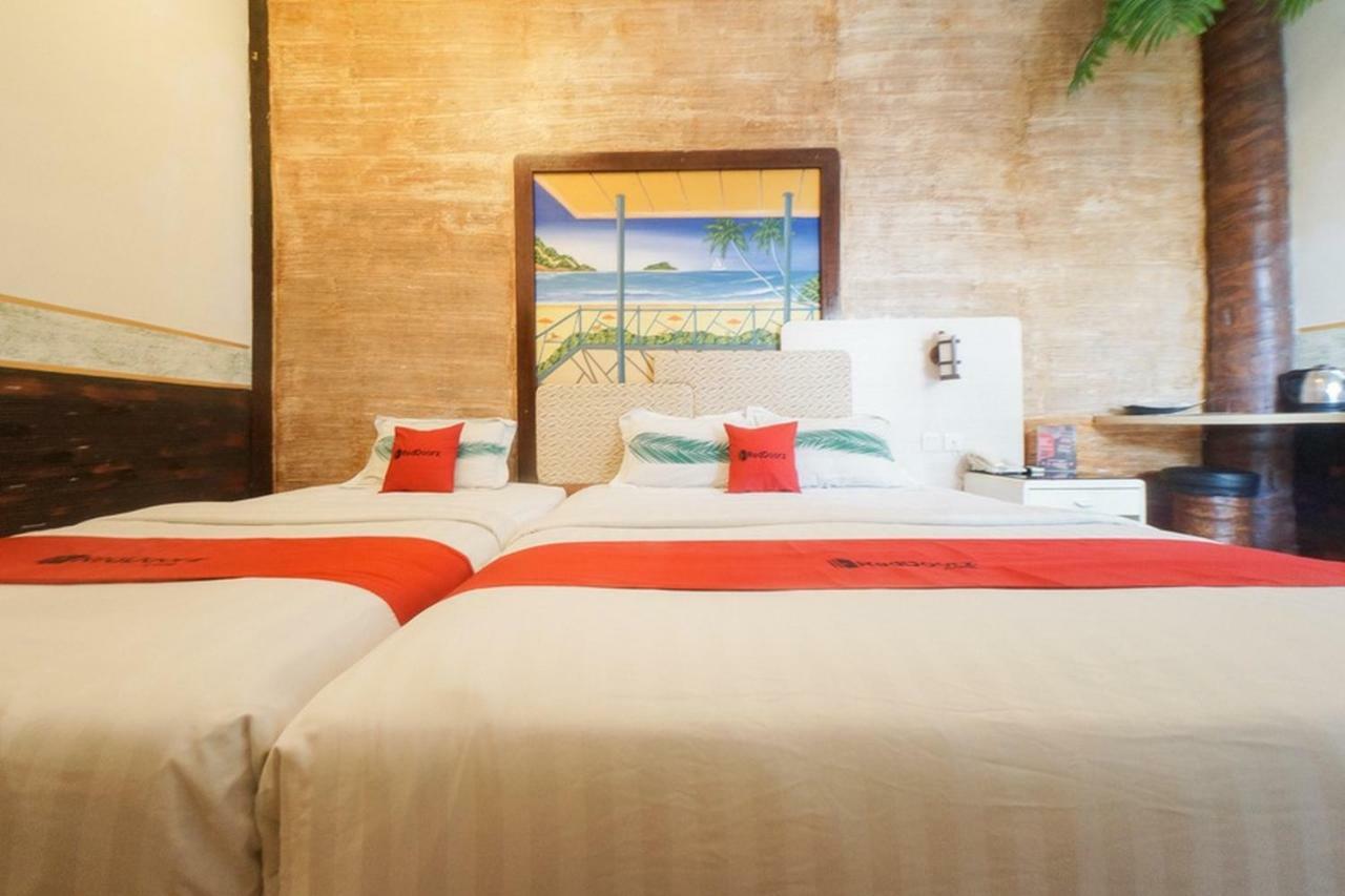 Hotel Reddoorz @ Bypass Ngurah Rai Airport 3*
