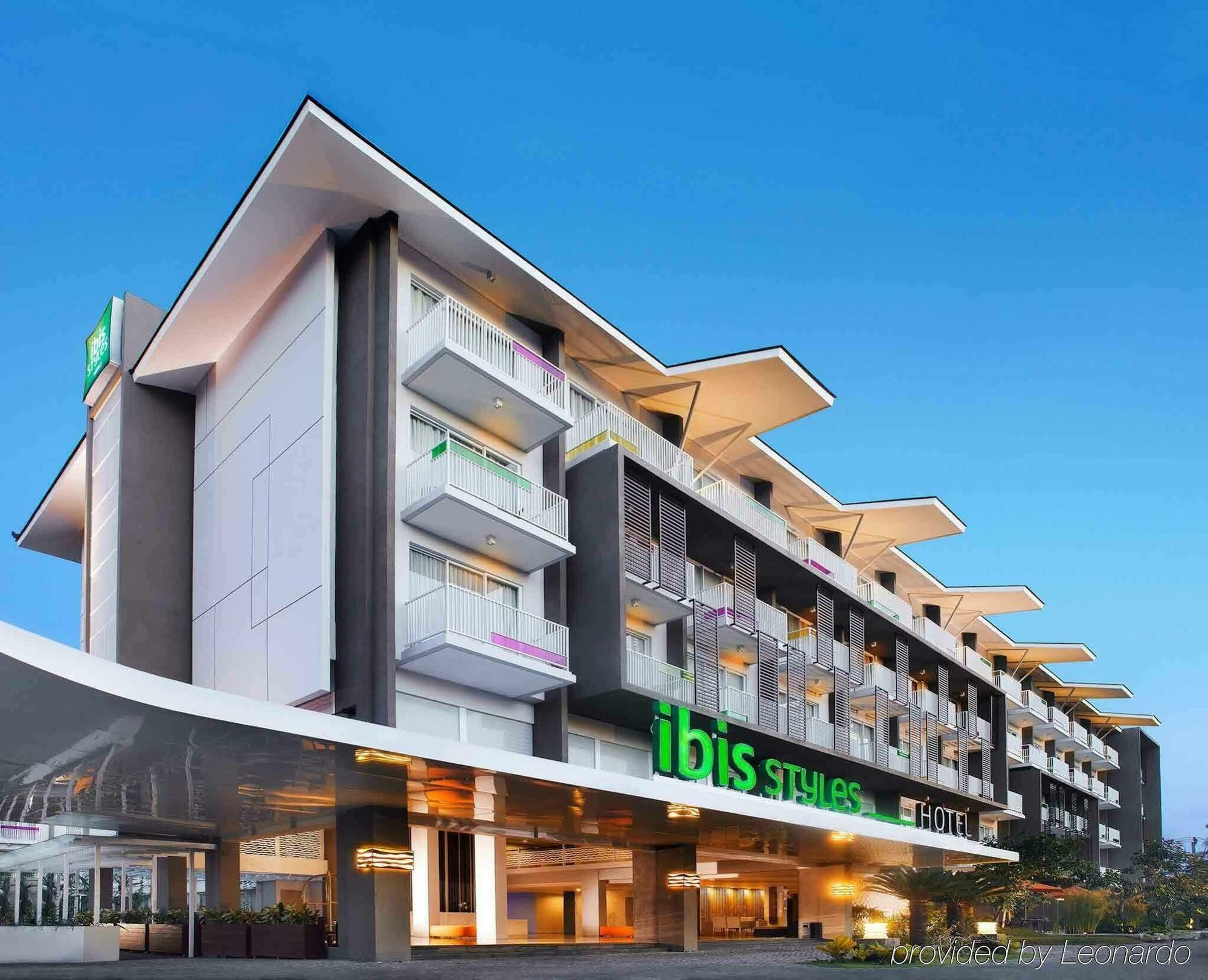 Hotel Ibis Styles Bali Benoa 4*