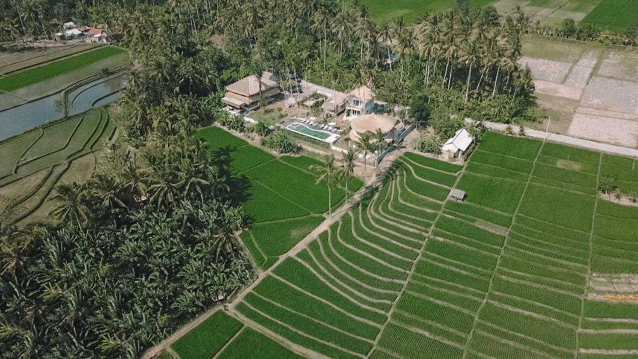 Coco Bali Resort 4*