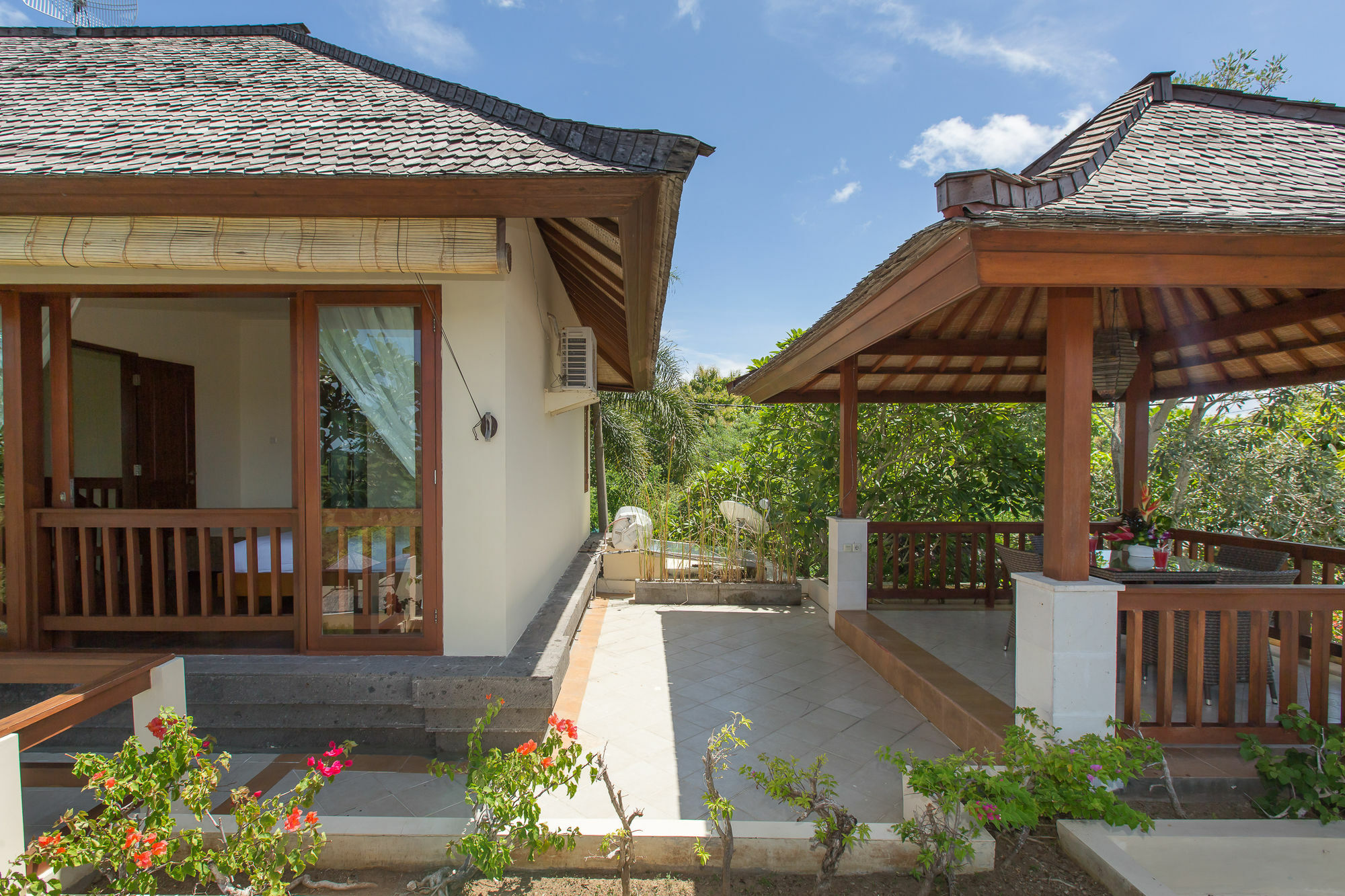 Lidwina By Nagisa Bali Uluwatu (Bali)