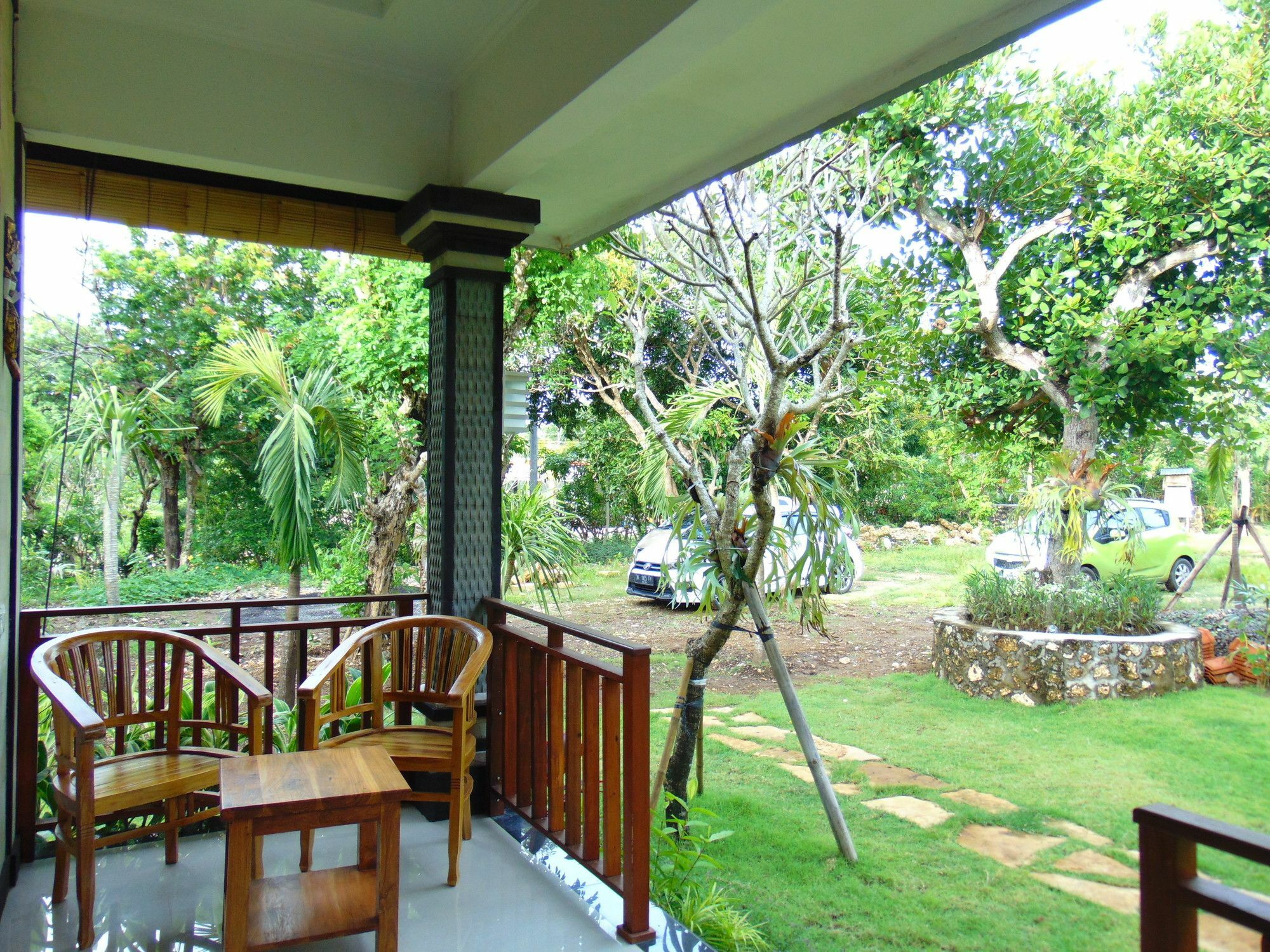 Arumanis Homestay *