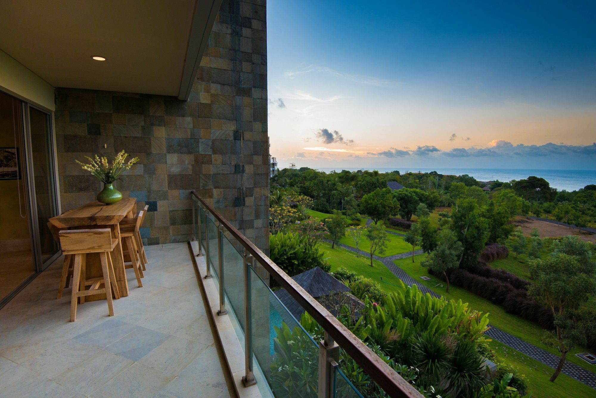 Luxury At Ayana Residences Apartment