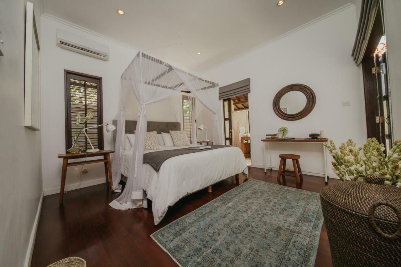 Villa Eight *