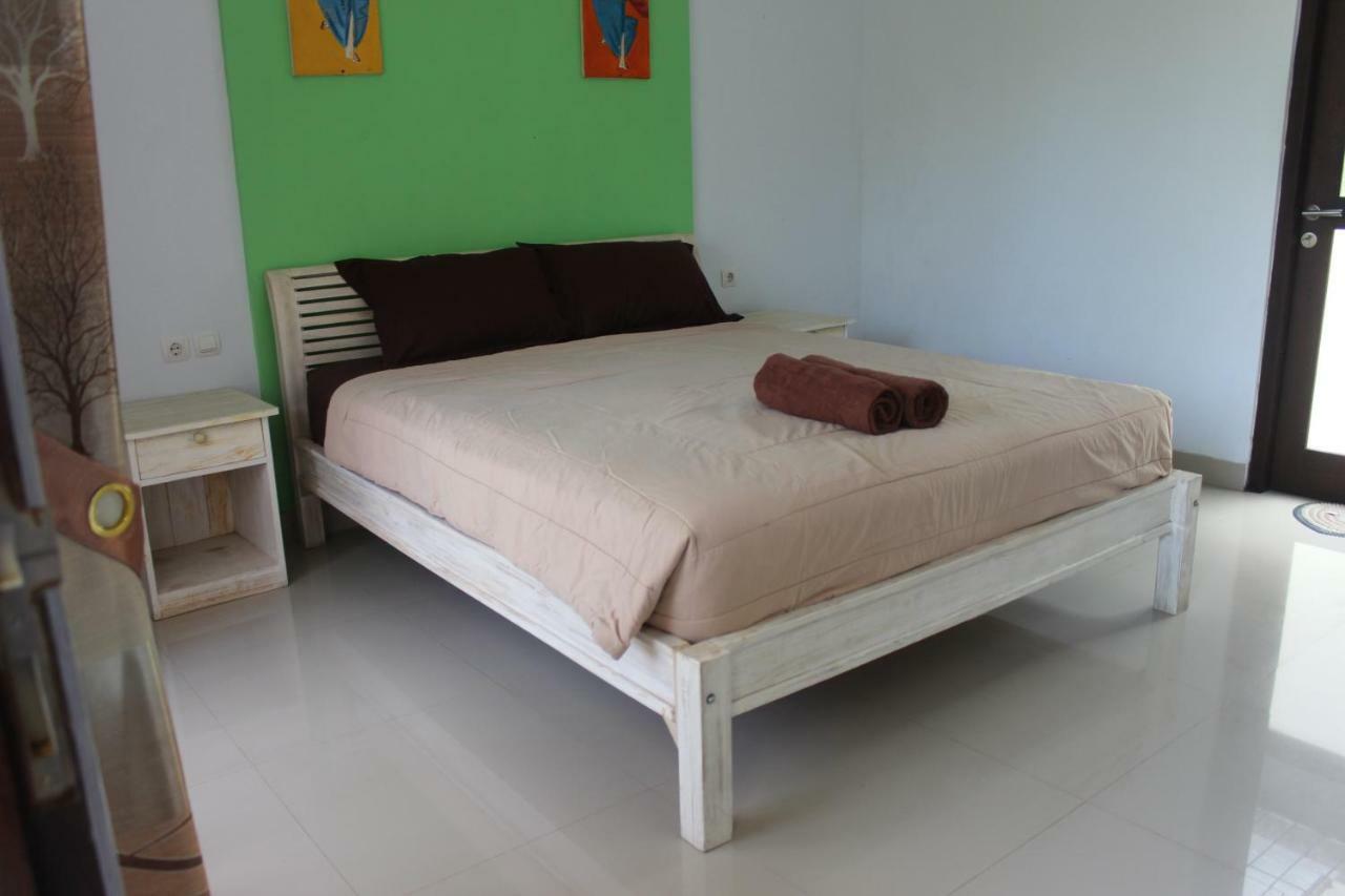 Paranyogan 2* Uluwatu (Bali)