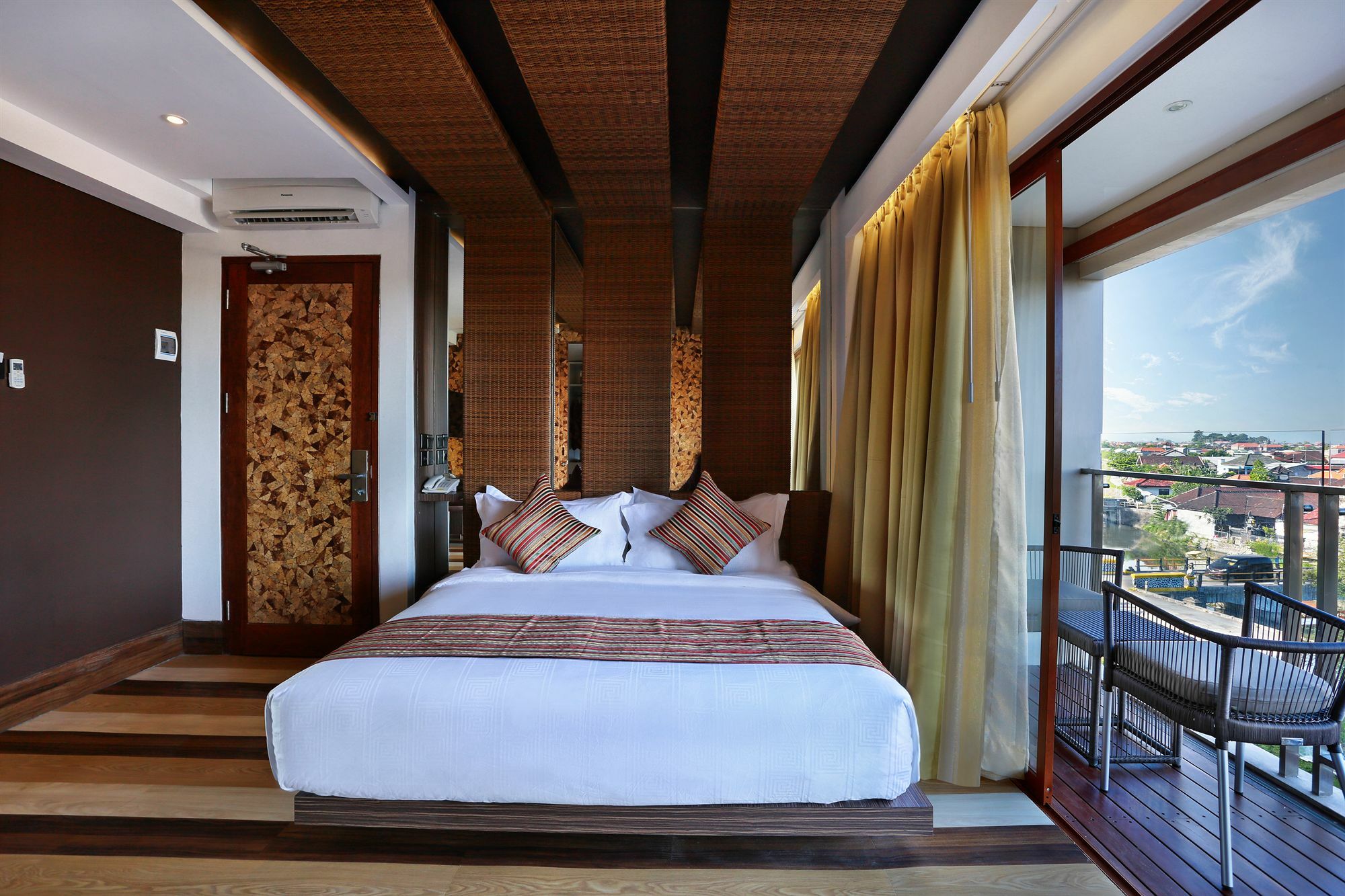 Mega Boutique 4* Kuta (Bali)